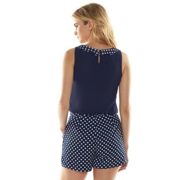 LC LAUREN CONRAD Minnie Mouse sleeveless blouse - Picture 3 of 7